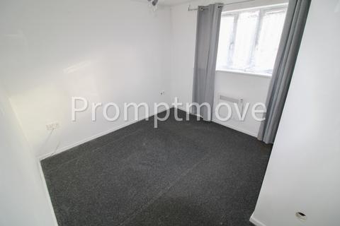 undefined, Simpson Close Luton LU4 9TP