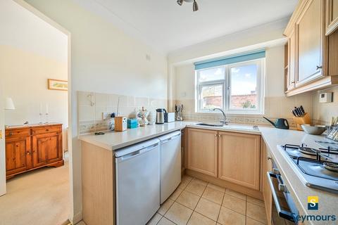 undefined, Mitchells Close, Guildford GU4