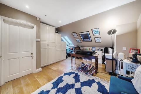 3 bedroom house to rent, Briarwood Road, London SW4