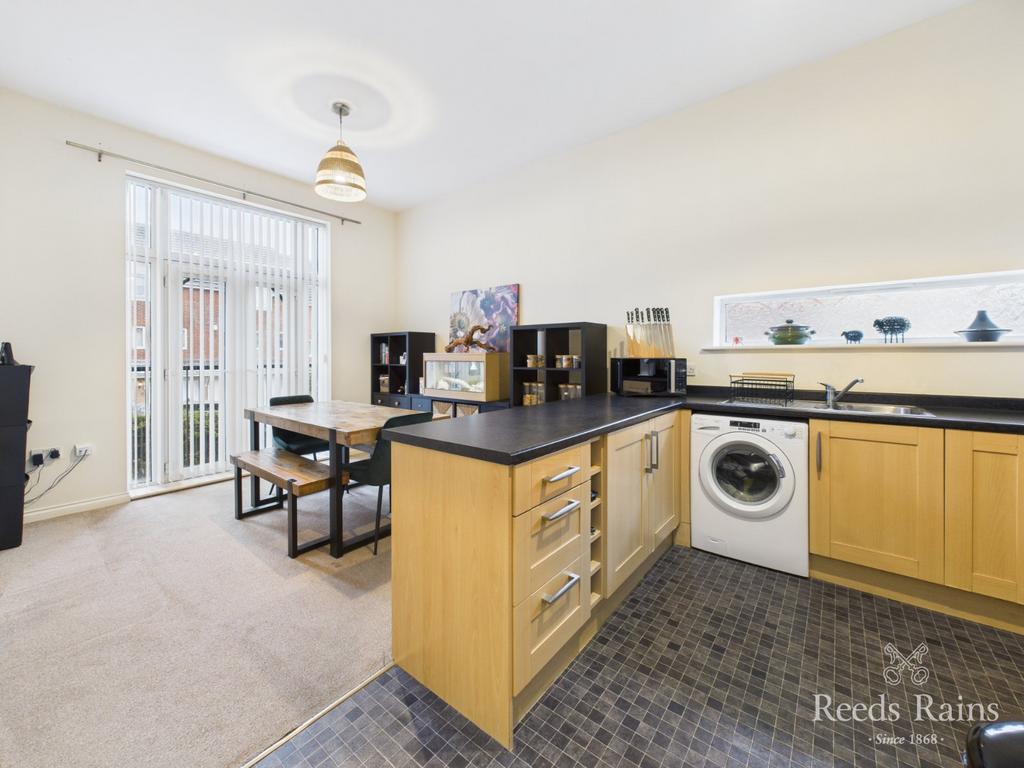 Kitchen/ Living Room