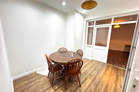 3 bedroom flat to rent, Kenton Road, Kenton, HA3