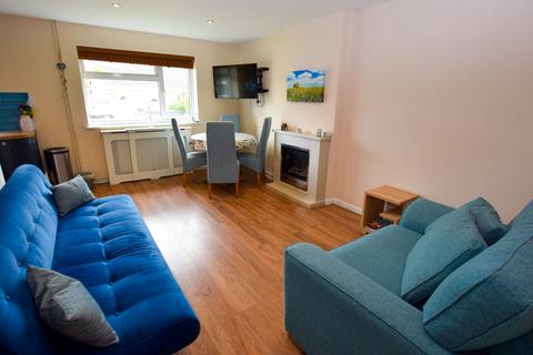 2 bedroom semi-detached bungalow to rent, Heacham