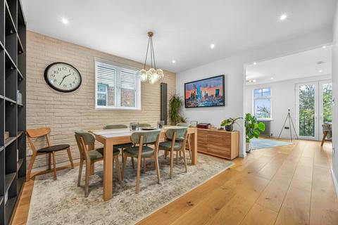 4 bedroom flat for sale, Cholmley Gardens, Fortune Green Road, West Hampstead, London
