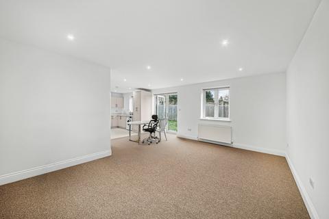 undefined, Kavsan Place, Cranford, Hounslow
