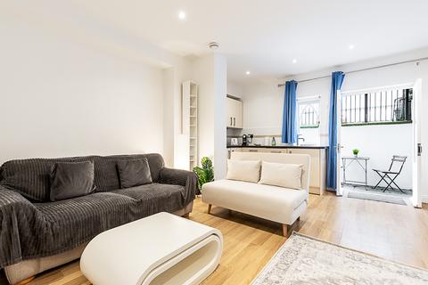 1 bedroom flat to rent,  Upcerne Road, London SW10