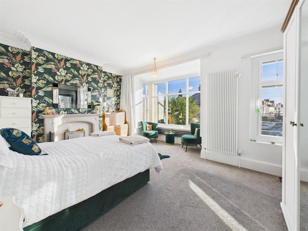 Bedroom: