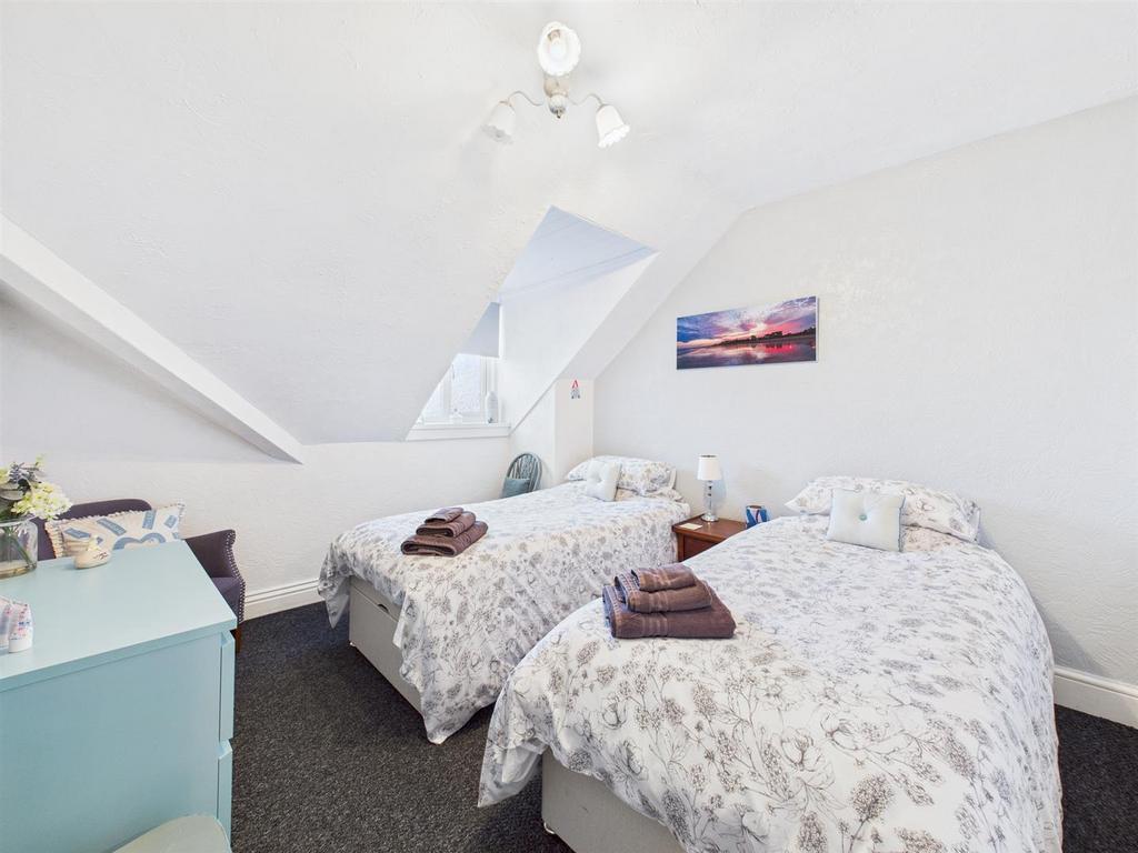 Bedroom: