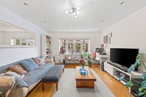 2 bedroom flat for sale, Priory Road, NW6