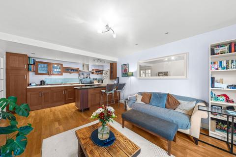 2 bedroom flat for sale, Priory Road, NW6
