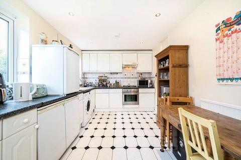 3 bedroom house to rent, Foxborough Gardens, London SE4