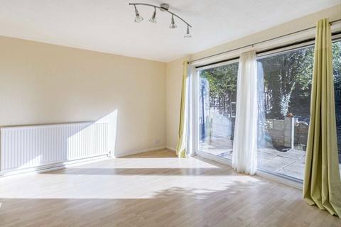 3 bedroom house to rent, Foxborough Gardens, London SE4