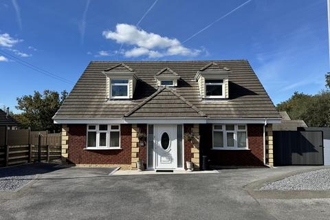 undefined, Clos Y Dderwen, Cross Hands, Llanelli, Carmarthenshire.