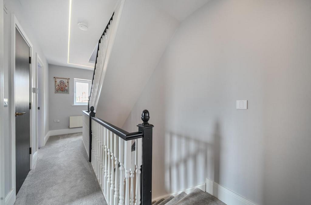 Davidson Frost-Wellings, DFW, Flora Close, Hallway