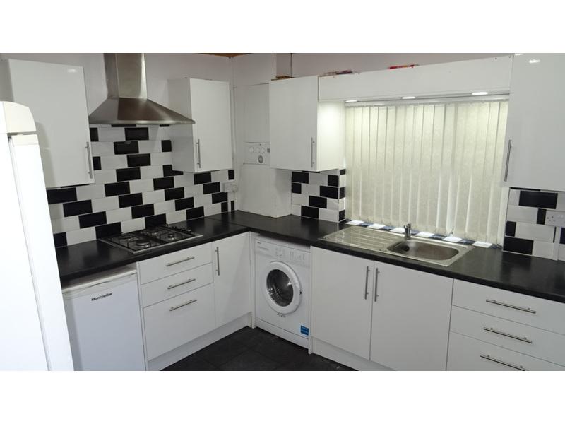 5 Double Bedrooms
