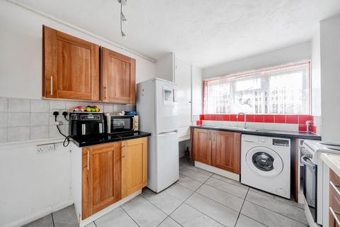 undefined, Wrythe Lane, Sutton SM5