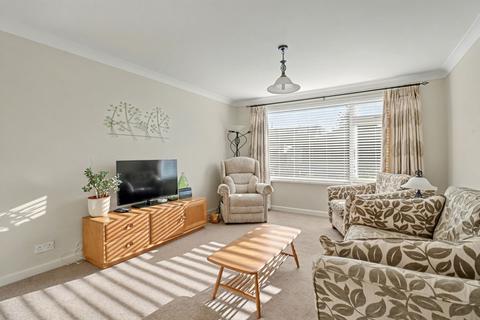 2 bedroom detached bungalow for sale, Oaktree Gardens, Southampton SO30