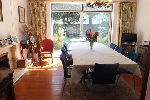 undefined, Coldharbour Lane, Hayes, UB3 3HG