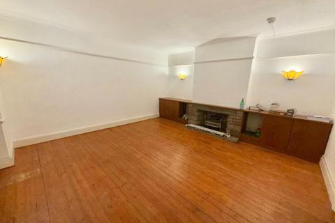4 bedroom detached house to rent, Coldharbour Lane, Hayes, UB3 3HG