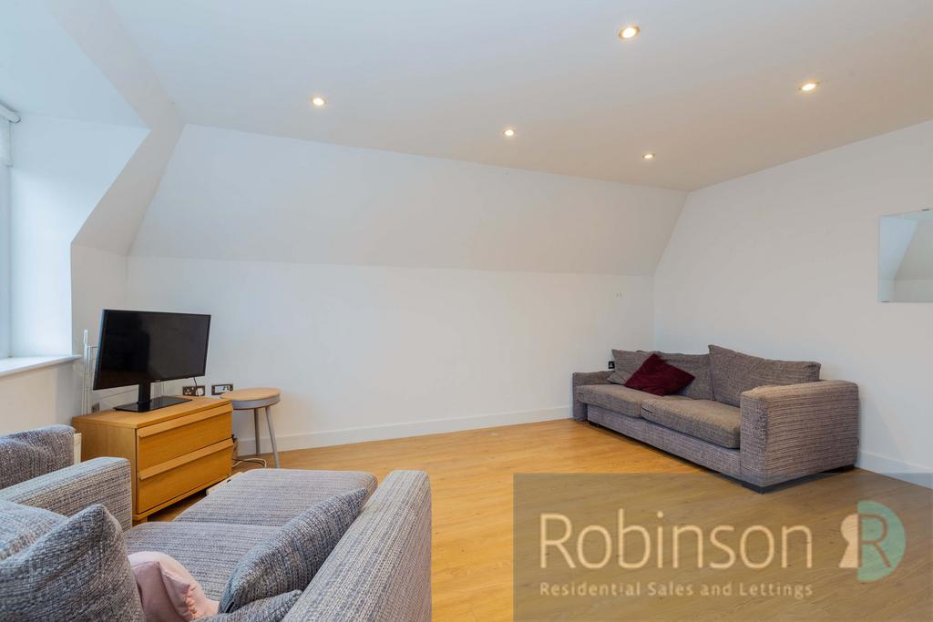 5 Ruby Court-8