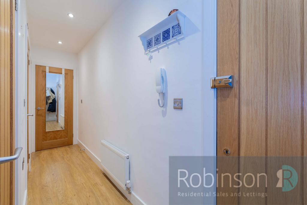 5 Ruby Court-11
