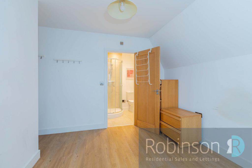 5 Ruby Court-13