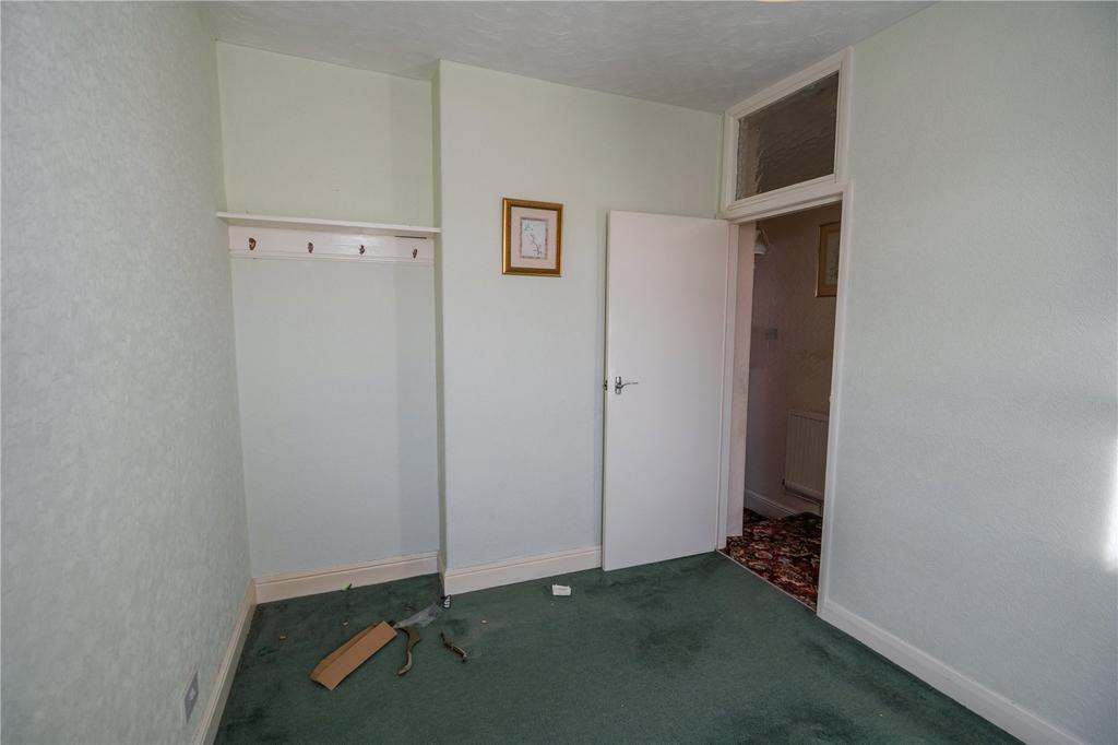 Bedroom 2 (2)