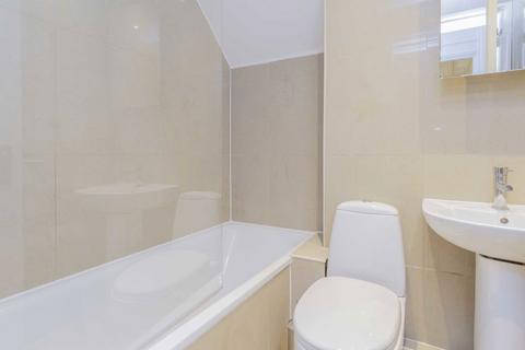 2 bedroom flat to rent, Barton Road, London W14