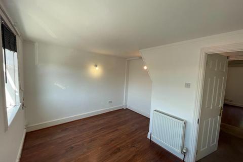 4 bedroom detached house to rent, Hawkeswood Road, Southampton