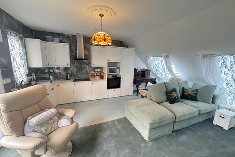 undefined, Weale Road, London E4
