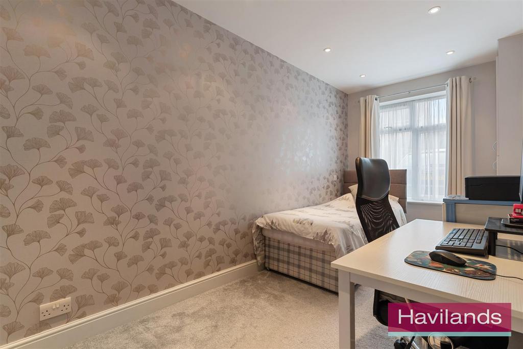 Lindal Crescent-1.jpg