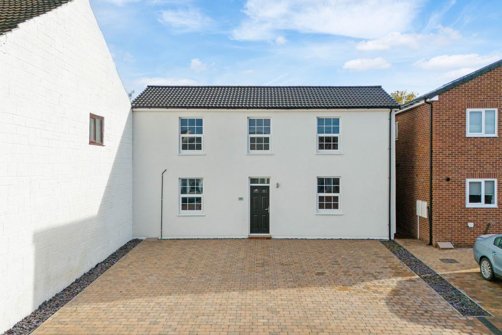 4 Bedroom Detached for Sale