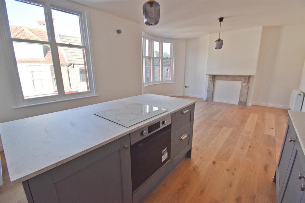 Kitchen Lounge.jpg