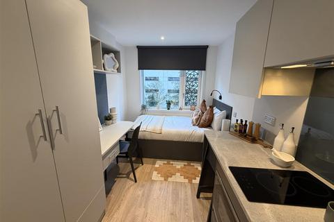 Studio to rent, St James Boulevard, Newcastle Upon Tyne NE4