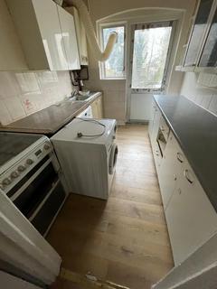 undefined, Fernbank Avenue, Wembley, HA0