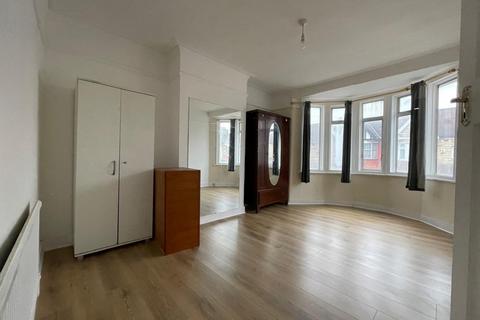 undefined, Fernbank Avenue, Wembley, HA0