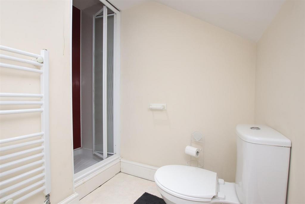 Ensuite.JPG