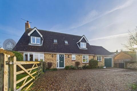 4 bedroom detached house for sale, Hinderclay Road, Wattisfield,