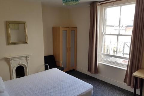 5 bedroom house share to rent, High Street