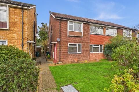 Warren Road, Ashford, Surrey, TW15
