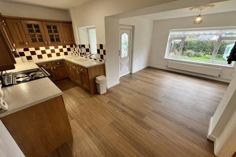 3 bedroom detached house to rent, Llanbedr, Crickhowell, NP8