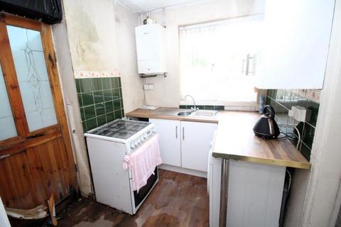 3 bedroom semi-detached house for sale, Holly Road, Oldbury B68