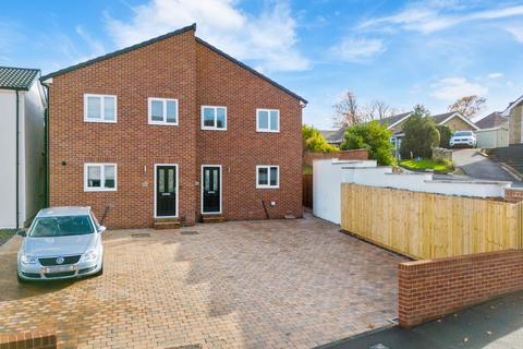 3 bedroom semi-detached house for sale, Wakefield Road, Normanton, WF6