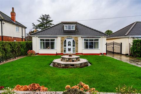 2 bedroom bungalow for sale, Grimsby Road, Waltham, Grimsby, Lincolnshire, DN37