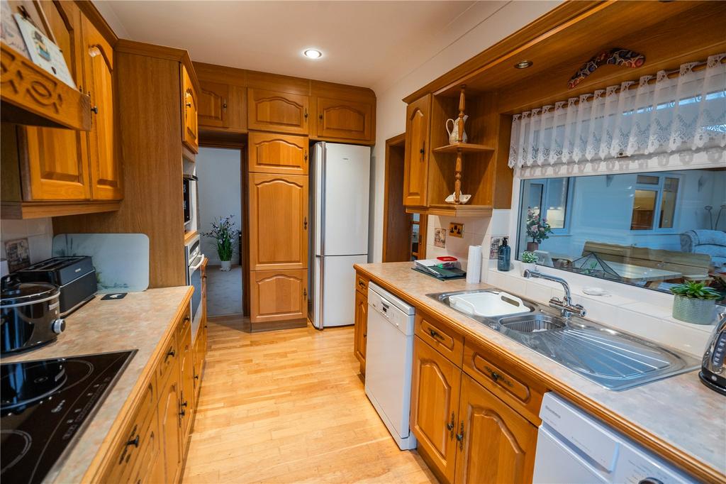 Kitchen (2)