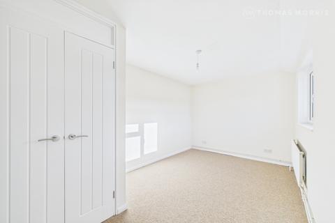 3 bedroom terraced house to rent, Saunders Close, Cambridgeshire PE29