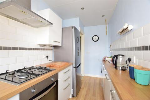 2 bedroom maisonette to rent, Wilkes Road Sandown PO36