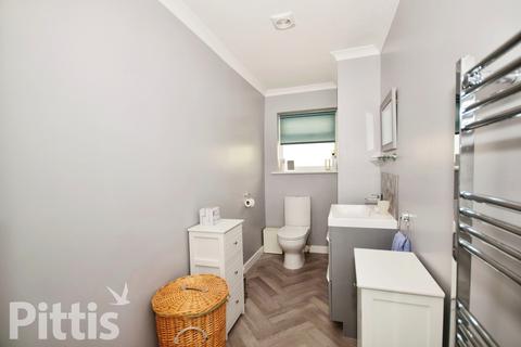2 bedroom detached bungalow to rent, Downs View Road St. Helens PO33