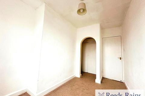 3 bedroom apartment to rent, Eccles New Road, Salford M5