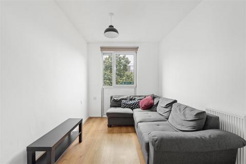 3 bedroom maisonette for sale, Exmoor House, Gernon Road