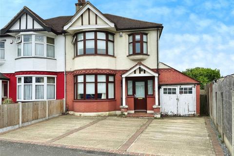 3 bedroom semi-detached house to rent, Keswick Avenue, Hornchurch, Essex, RM11